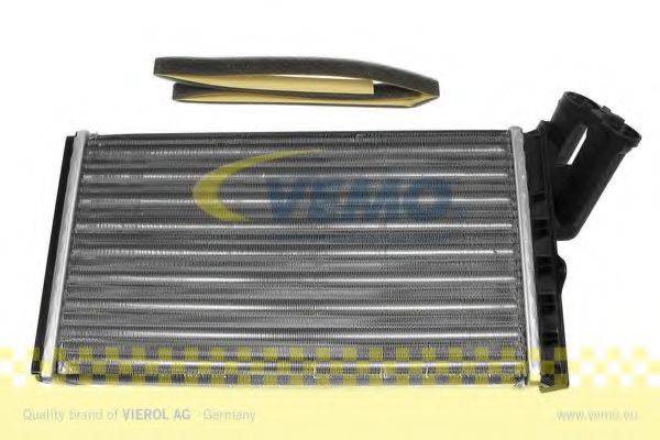 Радиатор печки VEMO V22-61-0003